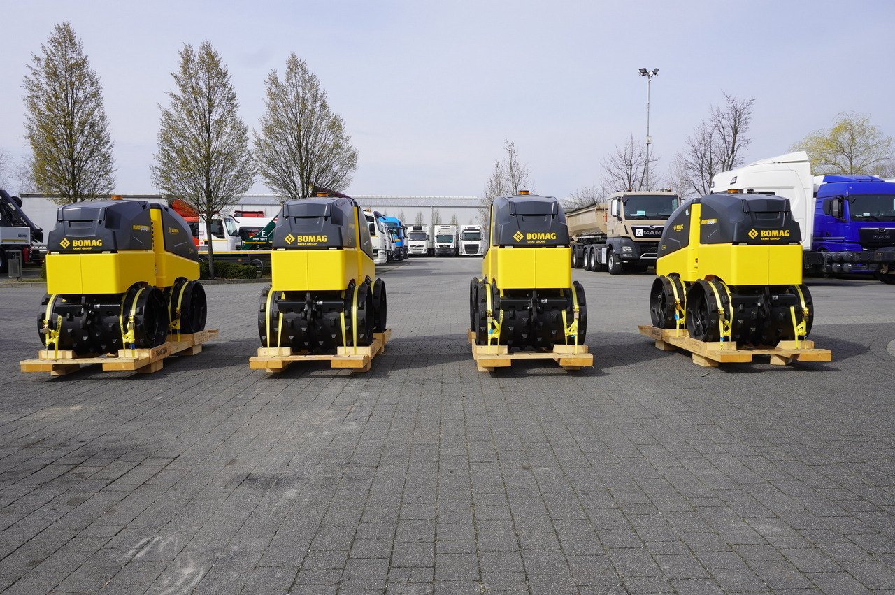 BOMAG BMP 8500 brand-new trench roller / Remote Control / 4 units - Mini valjak: slika 4 BOMAG BMP 8500 brand-new trench roller / Remote Control / 4 units - Mini valjak: slika 4