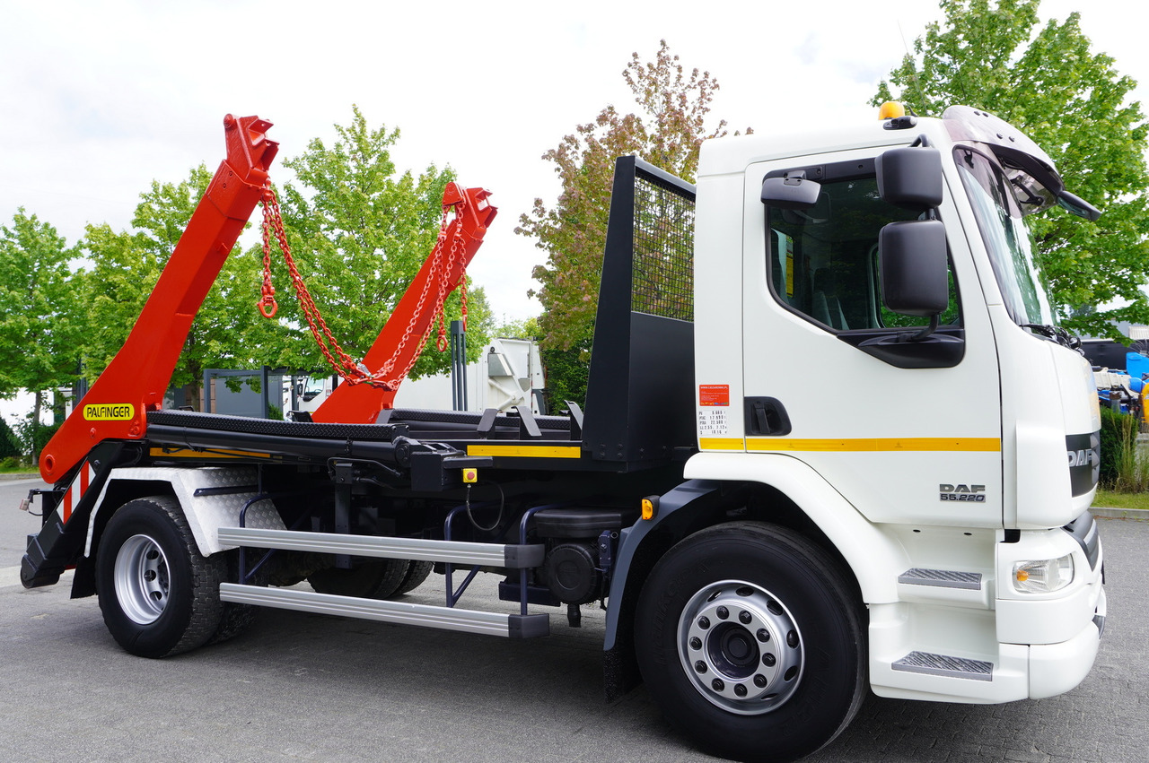 DAF LF 55.220 Skip loader GUIMA PALFINGER M14T - Kamion za utovaranje kontejnera: slika 3 DAF LF 55.220 Skip loader GUIMA PALFINGER M14T - Kamion za utovaranje kontejnera: slika 3