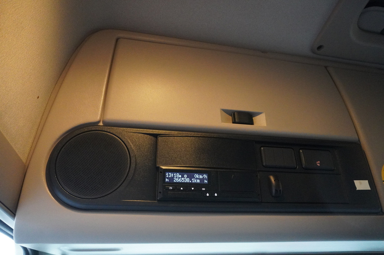 DAF XF 480 E6 6x2 / NEW Lamberet Refrigerator 18 pallets / 260000 km DAF XF 480 E6 6x2 / NEW Lamberet Refrigerator 18 pallets / 260000 km: slika 24 DAF XF 480 E6 6x2 / NEW Lamberet Refrigerator 18 pallets / 260000 km DAF XF 480 E6 6x2 / NEW Lamberet Refrigerator 18 pallets / 260000 km: slika 24