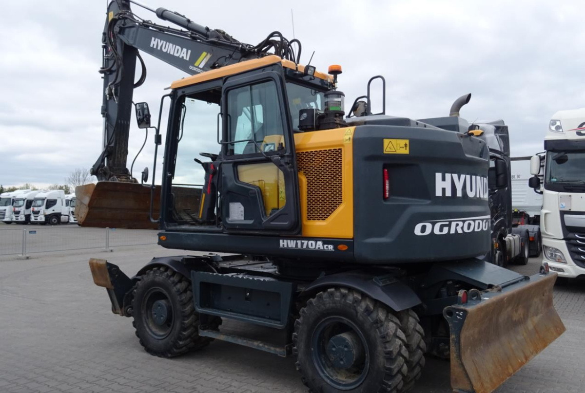 HYUNDAI HW170 ACR wheel excavator / 2000 MTH / 2022 / A/C - Bager točkaš: slika 5 HYUNDAI HW170 ACR wheel excavator / 2000 MTH / 2022 / A/C - Bager točkaš: slika 5