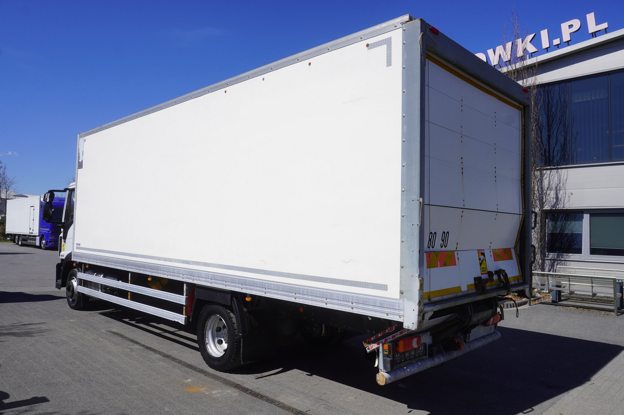 IVECO 120-190 / 160 thousand km !!! / Box 18 EPAL / Dhollandia lift 1500 kg - Kamion sa zatvorenim sandukom: slika 3 IVECO 120-190 / 160 thousand km !!! / Box 18 EPAL / Dhollandia lift 1500 kg - Kamion sa zatvorenim sandukom: slika 3