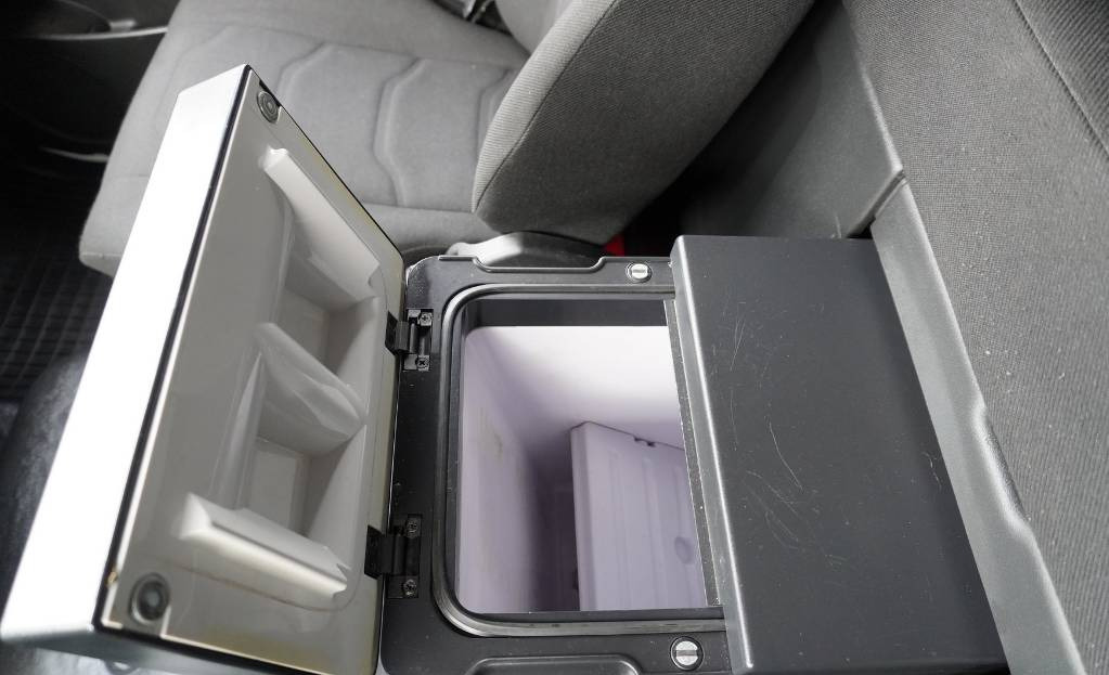 Kamion sa ceradom IVECO Eurocargo 160-280 GLOB E6 Tarpaulin / GVW 16 tons: slika 14 Kamion sa ceradom IVECO Eurocargo 160-280 GLOB E6 Tarpaulin / GVW 16 tons: slika 14