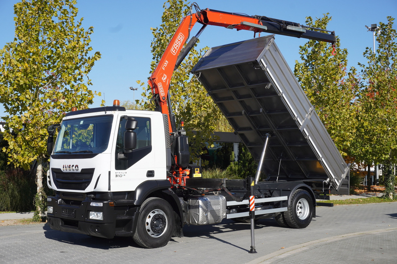 IVECO Stralis 310 E6 / NEW 3-sided tipper / Fassi F135 crane with remote control - Kamion sa dizalicom: slika 1 IVECO Stralis 310 E6 / NEW 3-sided tipper / Fassi F135 crane with remote control - Kamion sa dizalicom: slika 1