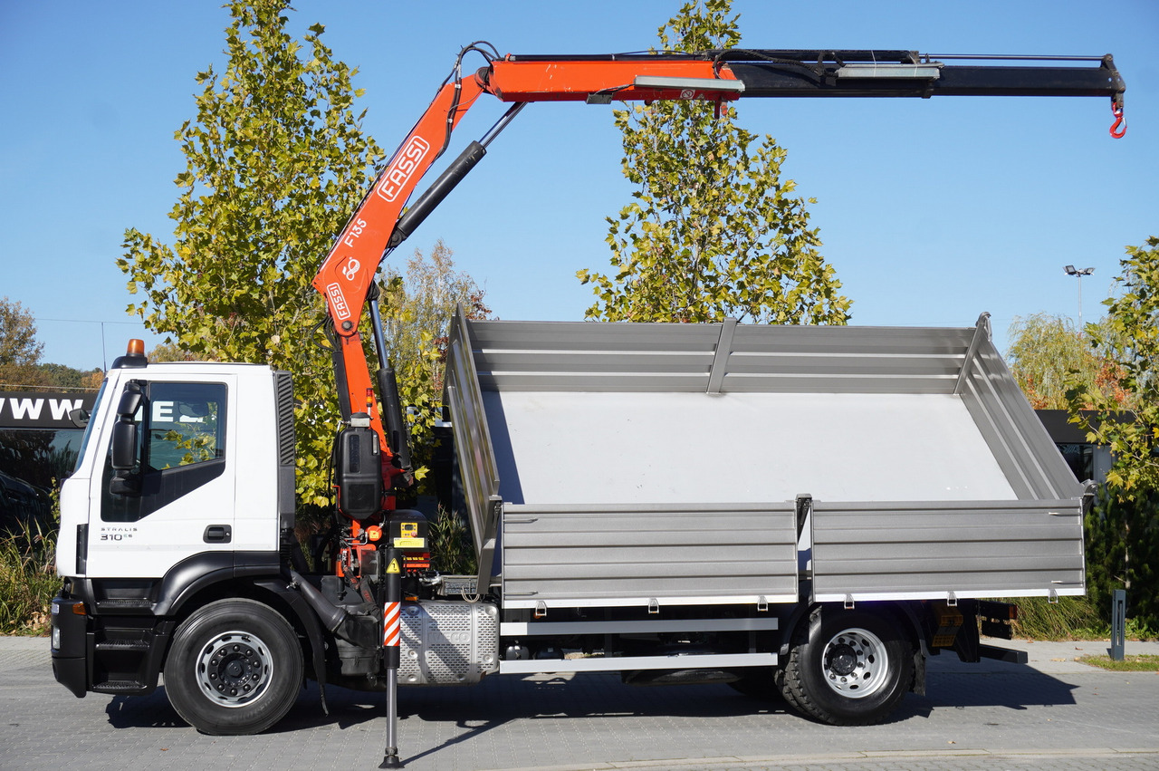 IVECO Stralis 310 E6 / NEW 3-sided tipper / Fassi F135 crane with remote control - Istovarivač, Kamion sa dizalicom: slika 5 IVECO Stralis 310 E6 / NEW 3-sided tipper / Fassi F135 crane with remote control - Istovarivač, Kamion sa dizalicom: slika 5