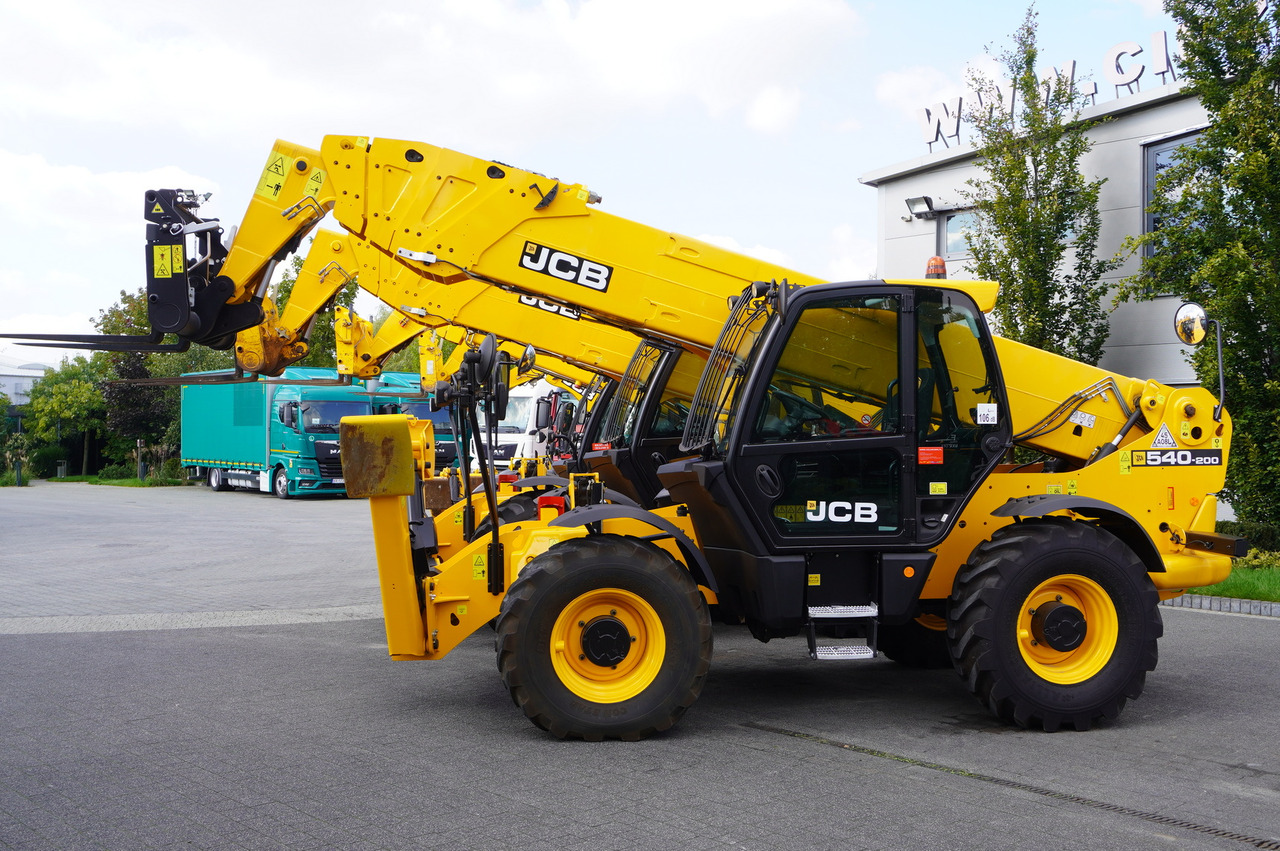 JCB 540-140 telescopic loader / 14 m range / 1800 MTH / Several units - Teleskopski upravljač: slika 4 JCB 540-140 telescopic loader / 14 m range / 1800 MTH / Several units - Teleskopski upravljač: slika 4