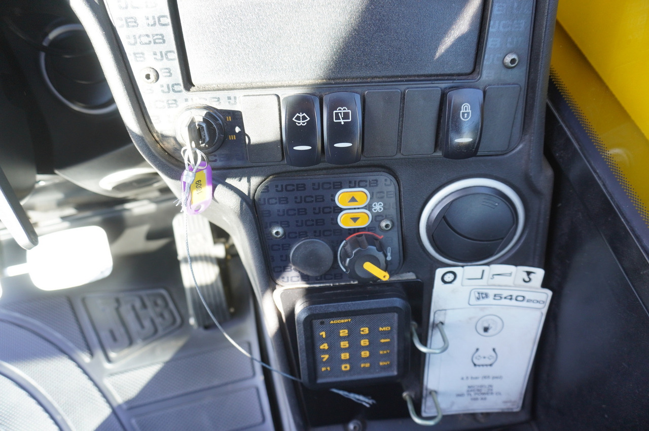 Utovarivač točkaš JCB 540-200 Telescopic Loader / 20m / joystick: slika 29
