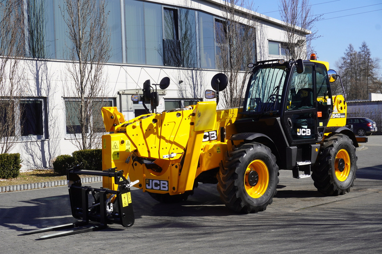 JCB 540-200 Telescopic Loader / 20m / joystick - Utovarivač točkaš: slika 5 JCB 540-200 Telescopic Loader / 20m / joystick - Utovarivač točkaš: slika 5