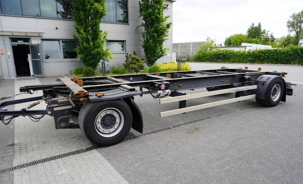 KOGEL BDF Low Deck Mega trailer - Prikolica za prevoz kontejnera/ Prikolica sa promenjivim sandukom: slika 1 KOGEL BDF Low Deck Mega trailer - Prikolica za prevoz kontejnera/ Prikolica sa promenjivim sandukom: slika 1
