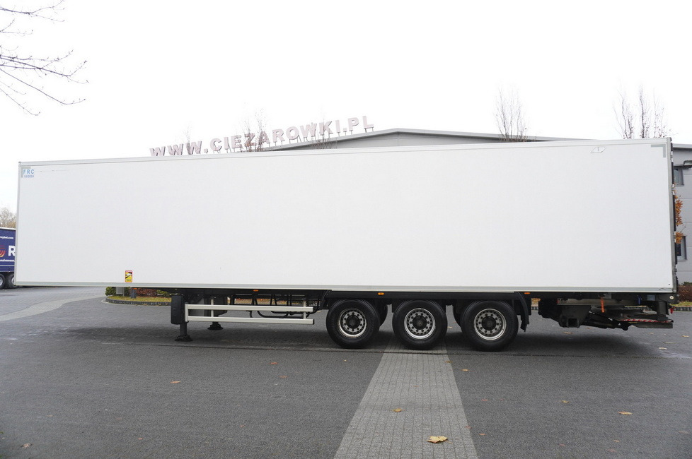 LAMBERET refrigerated semi-trailer / Carrier Vector 1550 unit - Poluprikolica hladnjače: slika 3 LAMBERET refrigerated semi-trailer / Carrier Vector 1550 unit - Poluprikolica hladnjače: slika 3