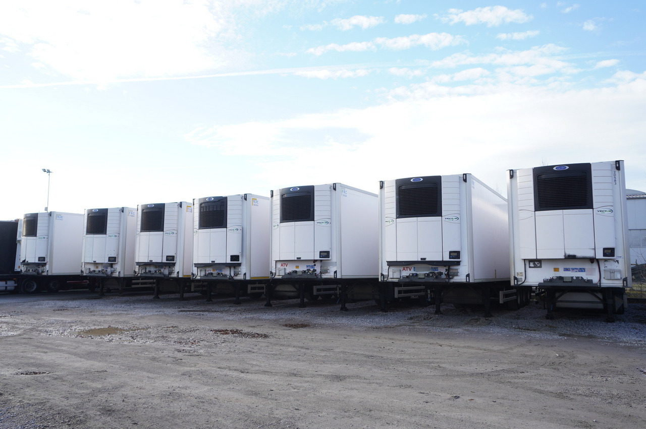 LAMBERET refrigerated semi-trailer / Carrier Vector 1950 MT (Multitemperature) / 10 units - Poluprikolica hladnjače: slika 2 LAMBERET refrigerated semi-trailer / Carrier Vector 1950 MT (Multitemperature) / 10 units - Poluprikolica hladnjače: slika 2