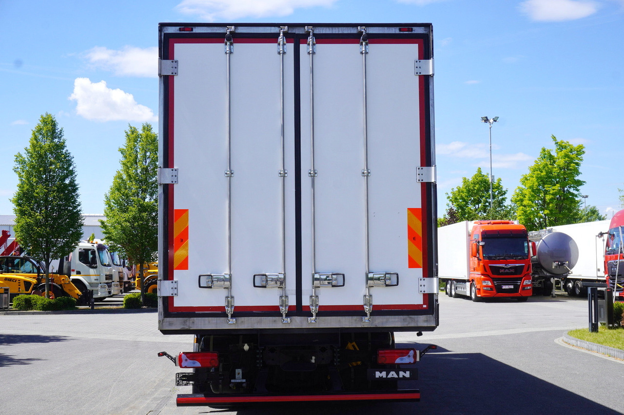 MAN MAN TGX 26.510 / 2022 / NEW Krone bitemperature refrigerated truck / Carrier Supra 850 MT / 4 units - Hladnjača: slika 3 MAN MAN TGX 26.510 / 2022 / NEW Krone bitemperature refrigerated truck / Carrier Supra 850 MT / 4 units - Hladnjača: slika 3