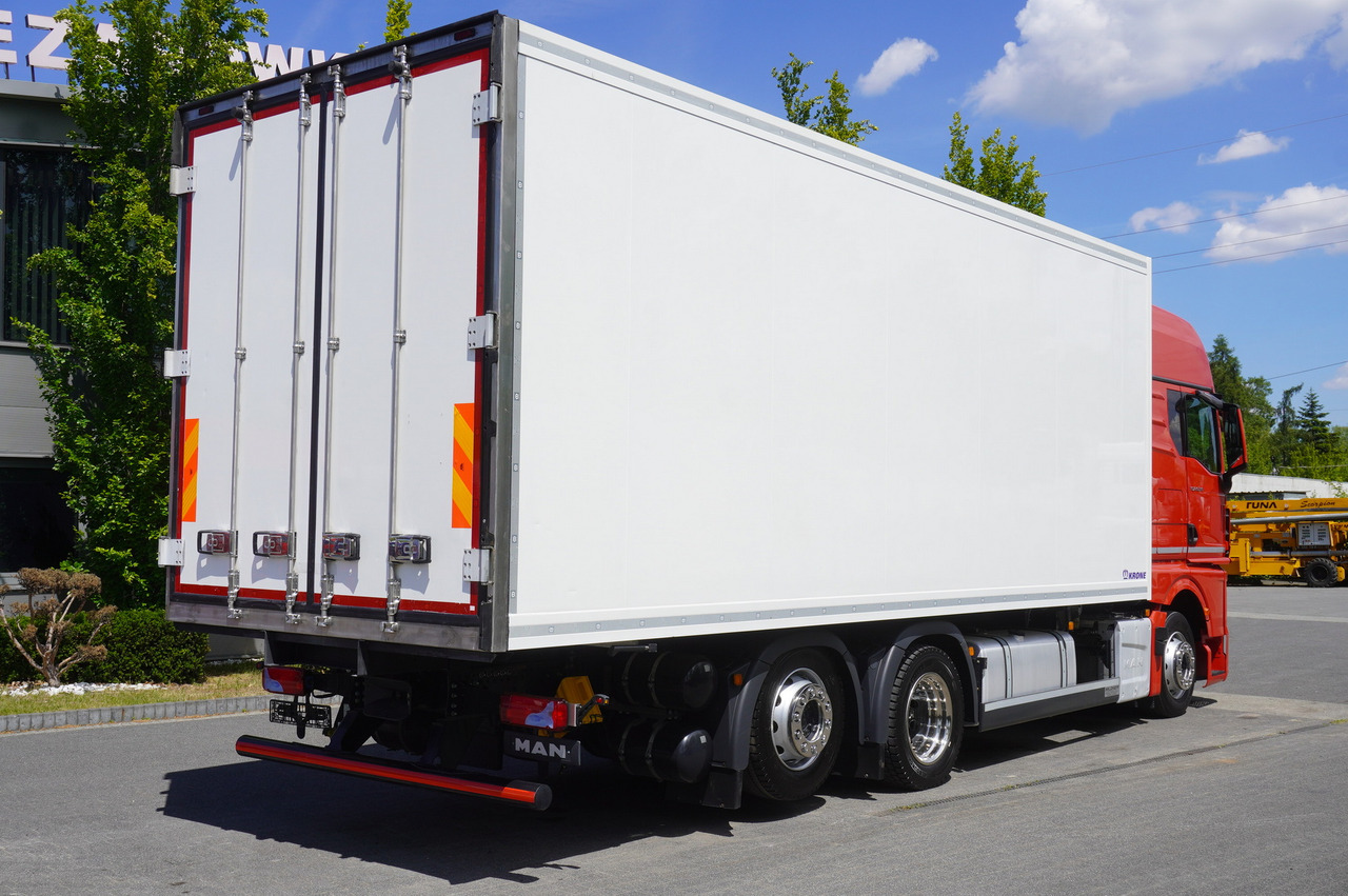 MAN MAN TGX 26.510 / 2022 / NEW Krone bitemperature refrigerated truck / Carrier Supra 850 MT / 4 units - Hladnjača: slika 5 MAN MAN TGX 26.510 / 2022 / NEW Krone bitemperature refrigerated truck / Carrier Supra 850 MT / 4 units - Hladnjača: slika 5