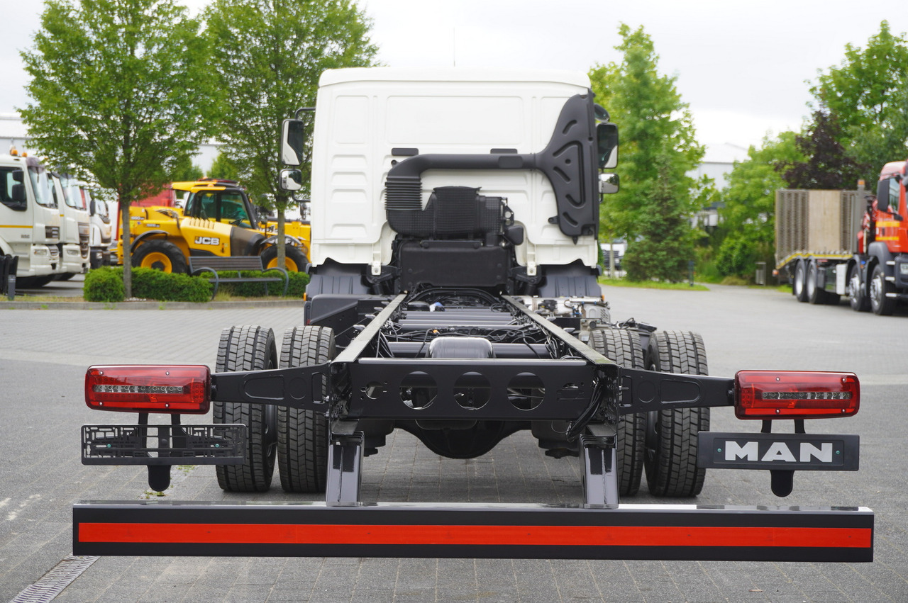 MAN TGL 12.190 / Chassis 8 m / 100 tho. km - Kamion sa golom šasijom i zatvorenom kabinom: slika 5 MAN TGL 12.190 / Chassis 8 m / 100 tho. km - Kamion sa golom šasijom i zatvorenom kabinom: slika 5