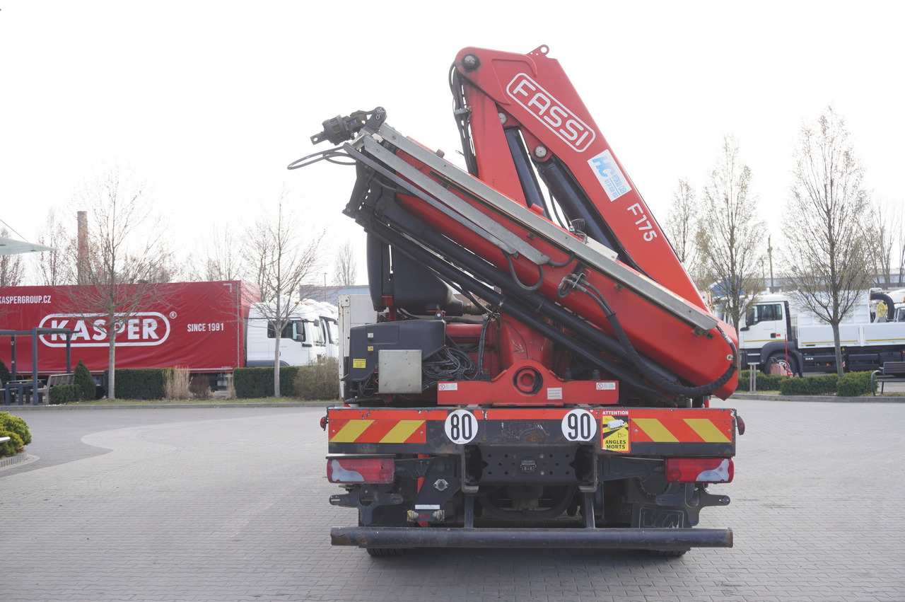 MAN TGS 26.360 Flatbed / Fassi F175 7.7 T / steered 3rd axle - Kamion sa tovarnim sandukom, Kamion sa dizalicom: slika 5 MAN TGS 26.360 Flatbed / Fassi F175 7.7 T / steered 3rd axle - Kamion sa tovarnim sandukom, Kamion sa dizalicom: slika 5