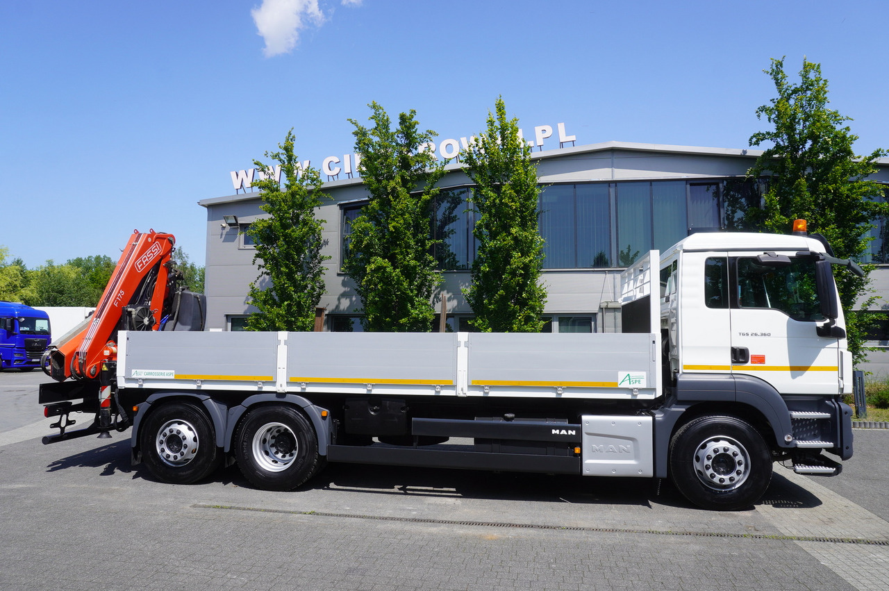 MAN TGS 26.360 Flatbed / Fassi F175 7.7 T / steered 3rd axle - Kamion sa tovarnim sandukom, Kamion sa dizalicom: slika 3 MAN TGS 26.360 Flatbed / Fassi F175 7.7 T / steered 3rd axle - Kamion sa tovarnim sandukom, Kamion sa dizalicom: slika 3
