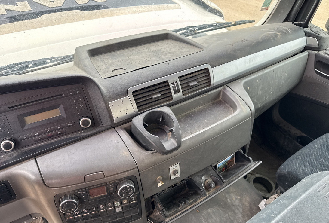 MAN TGS 32.400 8x4 Concrete Mixer Pump truck / 426 MTH !!! / 18 meters MAN TGS 32.400 8x4 Concrete Mixer Pump truck / 426 MTH !!! / 18 meters: slika 29 MAN TGS 32.400 8x4 Concrete Mixer Pump truck / 426 MTH !!! / 18 meters MAN TGS 32.400 8x4 Concrete Mixer Pump truck / 426 MTH !!! / 18 meters: slika 29