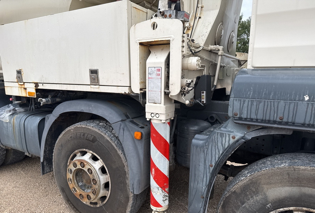 MAN TGS 32.400 8x4 Concrete Mixer Pump truck / 426 MTH !!! / 18 meters MAN TGS 32.400 8x4 Concrete Mixer Pump truck / 426 MTH !!! / 18 meters: slika 9 MAN TGS 32.400 8x4 Concrete Mixer Pump truck / 426 MTH !!! / 18 meters MAN TGS 32.400 8x4 Concrete Mixer Pump truck / 426 MTH !!! / 18 meters: slika 9