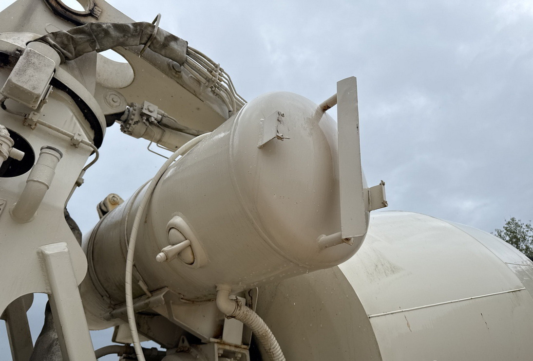 MAN TGS 32.400 8x4 Concrete Mixer Pump truck / 426 MTH !!! / 18 meters MAN TGS 32.400 8x4 Concrete Mixer Pump truck / 426 MTH !!! / 18 meters: slika 7 MAN TGS 32.400 8x4 Concrete Mixer Pump truck / 426 MTH !!! / 18 meters MAN TGS 32.400 8x4 Concrete Mixer Pump truck / 426 MTH !!! / 18 meters: slika 7