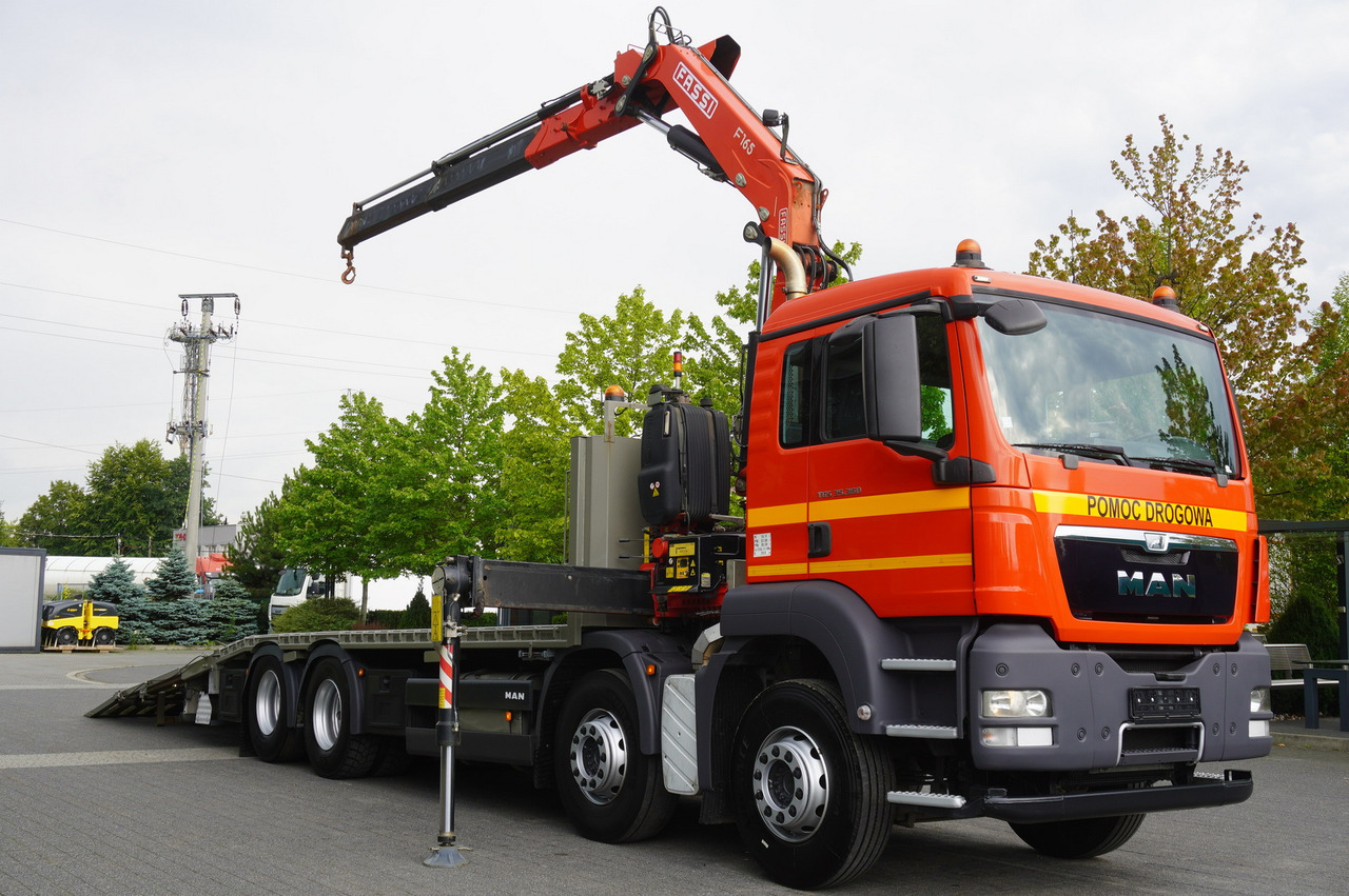 MAN TGS 35.360 E5 8x2 / FASSI F165 / 5.4 T cap. / 8.25 m reach - Kamion za prevoz automobila, Kamion sa dizalicom: slika 2 MAN TGS 35.360 E5 8x2 / FASSI F165 / 5.4 T cap. / 8.25 m reach - Kamion za prevoz automobila, Kamion sa dizalicom: slika 2