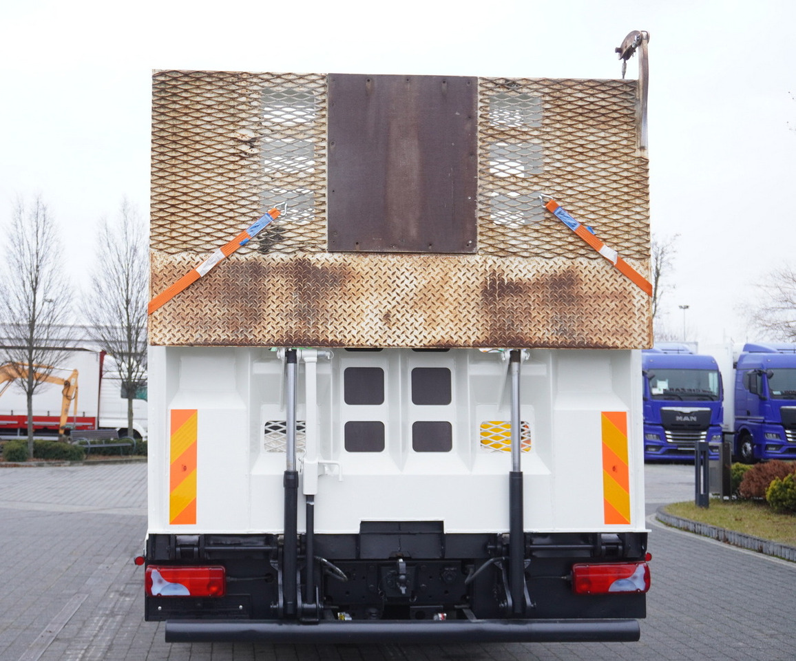 MAN TGS 35.360 E5 8x2 / HDS HIAB XS 166 HIDUO / 6.2 t lifting capacity / 12 m reach - Kamion za prevoz automobila, Kamion sa dizalicom: slika 3 MAN TGS 35.360 E5 8x2 / HDS HIAB XS 166 HIDUO / 6.2 t lifting capacity / 12 m reach - Kamion za prevoz automobila, Kamion sa dizalicom: slika 3