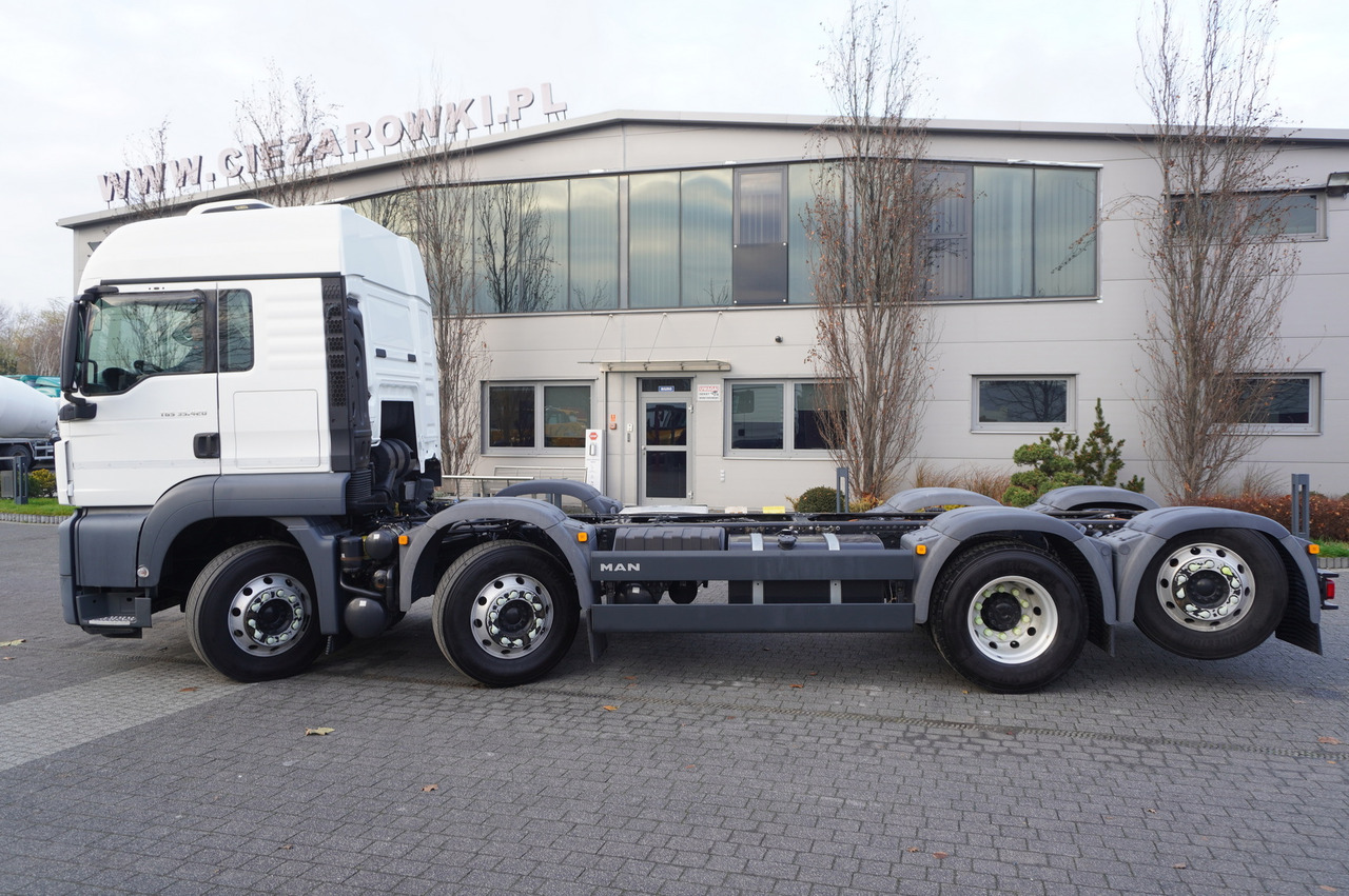 MAN TGS 35.420 8×2 / Chassis 6.4 m / 3 steered axles - Kamion sa dizalicom: slika 4 MAN TGS 35.420 8×2 / Chassis 6.4 m / 3 steered axles - Kamion sa dizalicom: slika 4