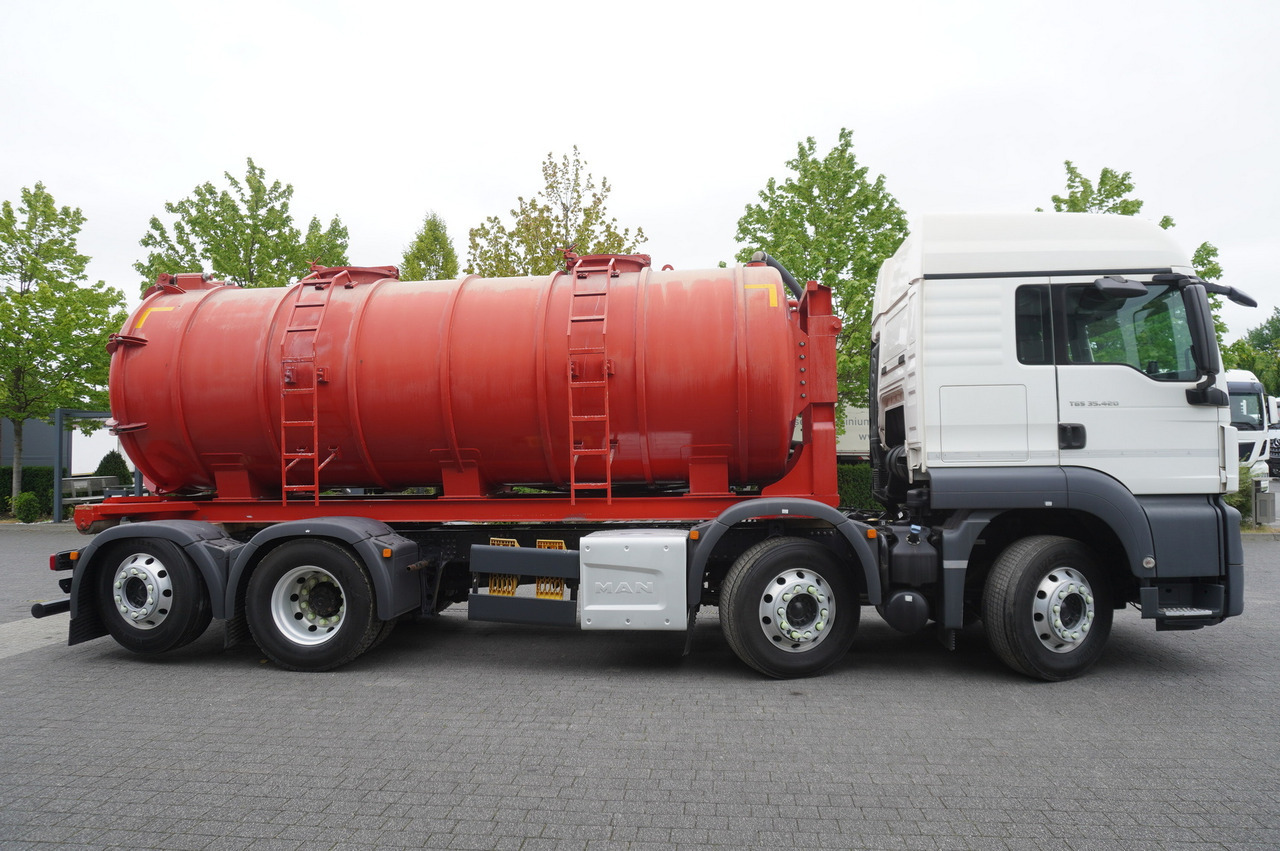 MAN TGS 35.420 8×2 / NEW septic barrel 13000 L / 3 steered axles - Kamion cisterna: slika 5 MAN TGS 35.420 8×2 / NEW septic barrel 13000 L / 3 steered axles - Kamion cisterna: slika 5