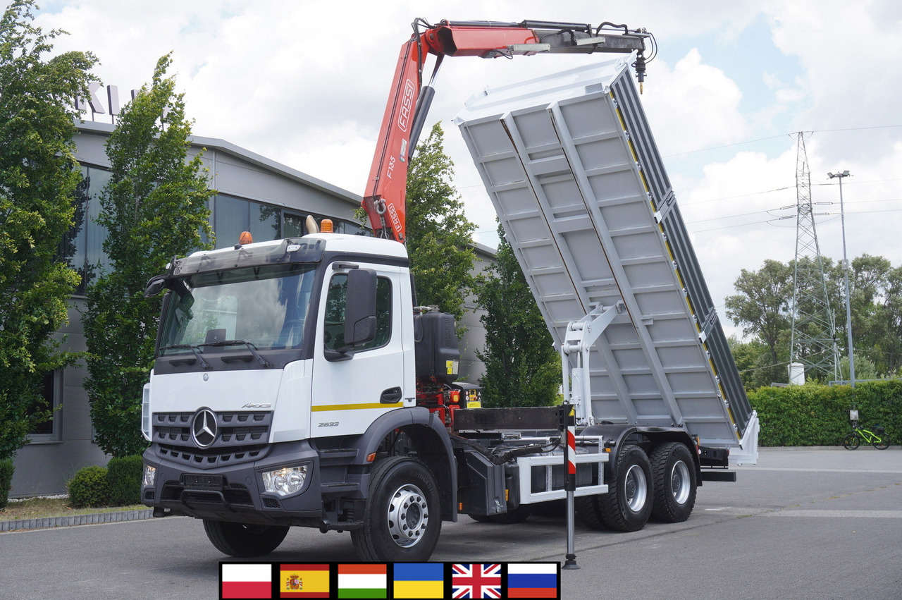MERCEDES-BENZ AROCS 2633 6x4 / 5.5 T crane FASSI F135 / Tipper 15 EPAL - Kamion sa dizalicom: slika 1 MERCEDES-BENZ AROCS 2633 6x4 / 5.5 T crane FASSI F135 / Tipper 15 EPAL - Kamion sa dizalicom: slika 1