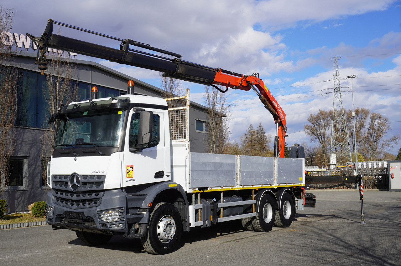 MERCEDES-BENZ AROCS 2636 Flatbed / HDS FASSI F175 7.7 T / 150,000 km - Pokretni kran: slika 1 MERCEDES-BENZ AROCS 2636 Flatbed / HDS FASSI F175 7.7 T / 150,000 km - Pokretni kran: slika 1