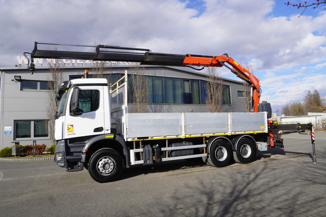 MERCEDES-BENZ AROCS 2636 Flatbed / HDS FASSI F175 7.7 T / 150,000 km - Pokretni kran: slika 4 MERCEDES-BENZ AROCS 2636 Flatbed / HDS FASSI F175 7.7 T / 150,000 km - Pokretni kran: slika 4