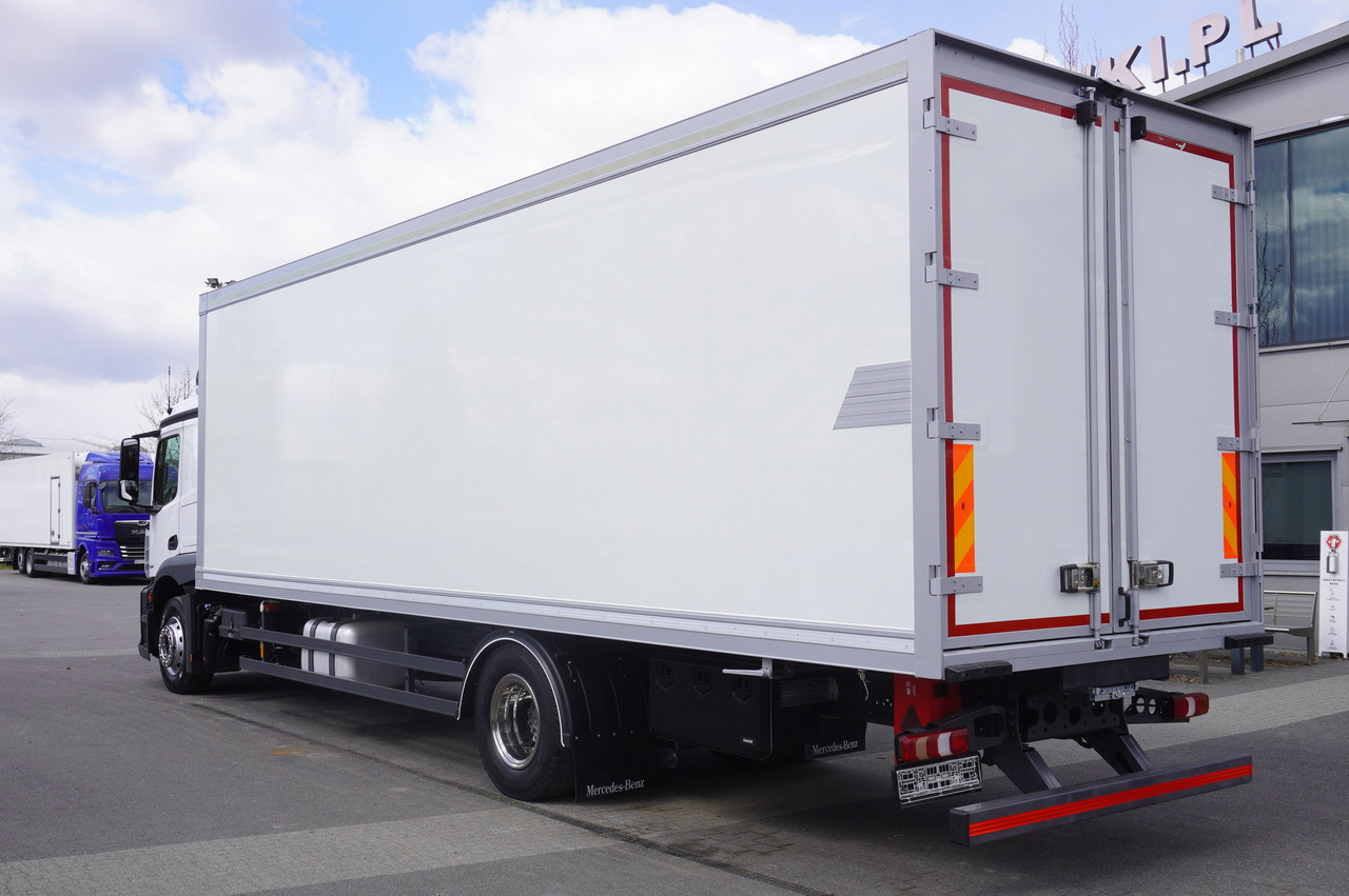 MERCEDES-BENZ Actros 1824 / Refrigerator / Carrier Supra 1250 / Sleeping cabin - Hladnjača: slika 5 MERCEDES-BENZ Actros 1824 / Refrigerator / Carrier Supra 1250 / Sleeping cabin - Hladnjača: slika 5