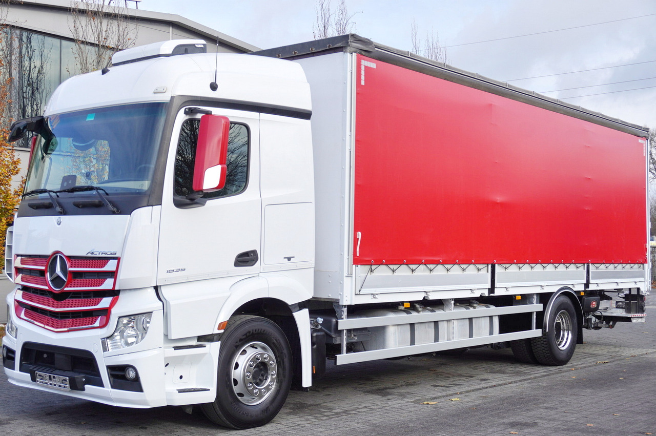 MERCEDES-BENZ Actros 1835 E6 4×2 / Curtainsider 21 pallets / tail lift 1.5t - Kamion sa ceradom: slika 1 MERCEDES-BENZ Actros 1835 E6 4×2 / Curtainsider 21 pallets / tail lift 1.5t - Kamion sa ceradom: slika 1