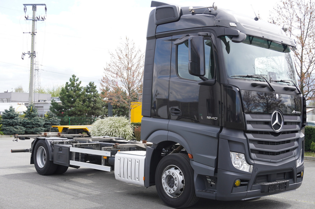 MERCEDES-BENZ Actros 1840 E6 4x2 / Lounge chair BDF - Kamion sa golom šasijom i zatvorenom kabinom: slika 2 MERCEDES-BENZ Actros 1840 E6 4x2 / Lounge chair BDF - Kamion sa golom šasijom i zatvorenom kabinom: slika 2