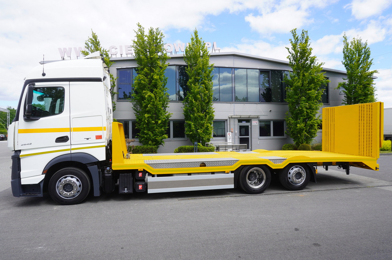 MERCEDES-BENZ Actros 2542 / NEW tow truck / steered 3rd axle - Kamion za prevoz automobila: slika 3 MERCEDES-BENZ Actros 2542 / NEW tow truck / steered 3rd axle - Kamion za prevoz automobila: slika 3