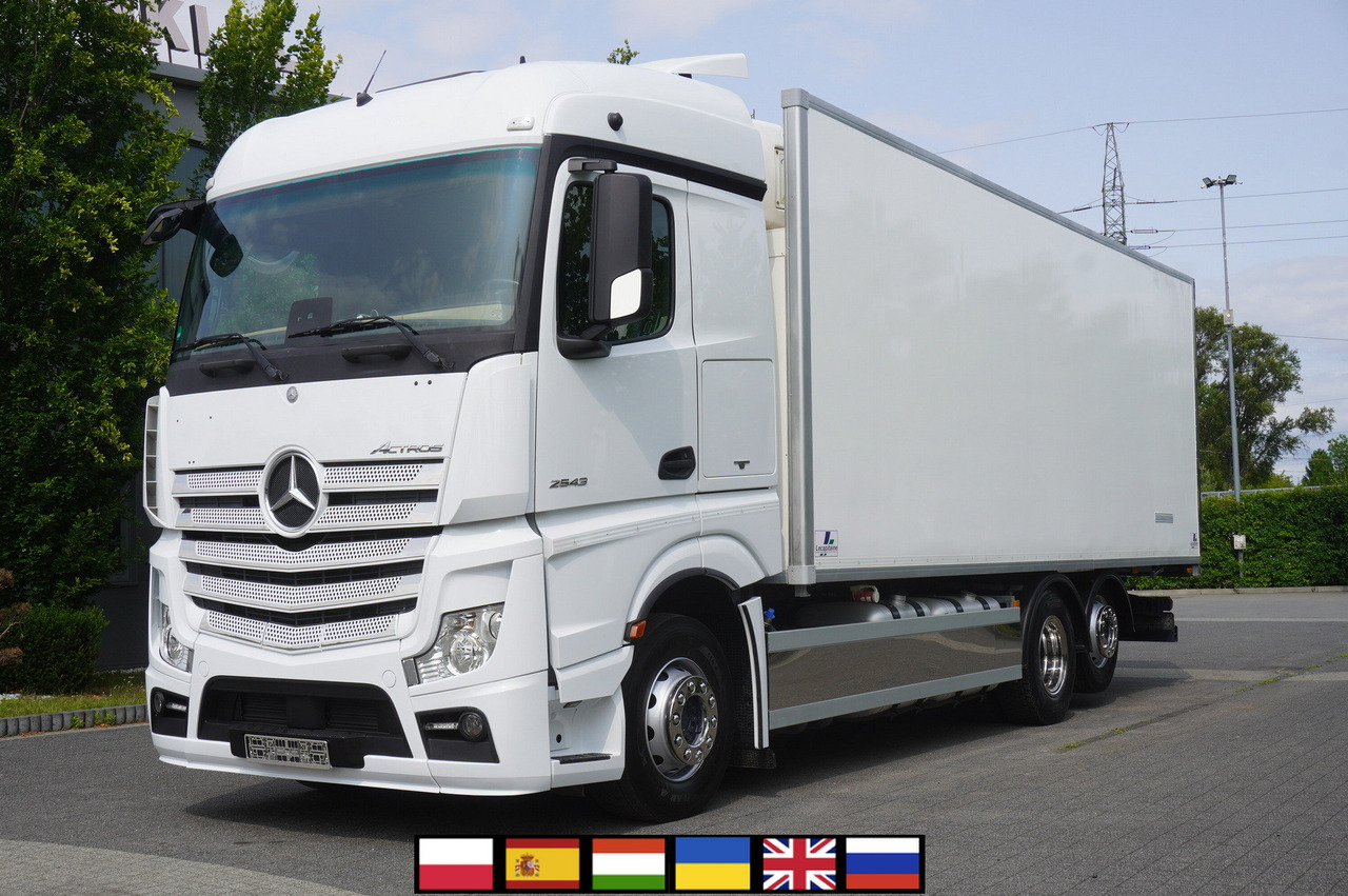 MERCEDES-BENZ Actros 2543 / Lecapitaine Refrigerator Multitemperature / Carrier Supra 950 MT - Hladnjača: slika 1 MERCEDES-BENZ Actros 2543 / Lecapitaine Refrigerator Multitemperature / Carrier Supra 950 MT - Hladnjača: slika 1