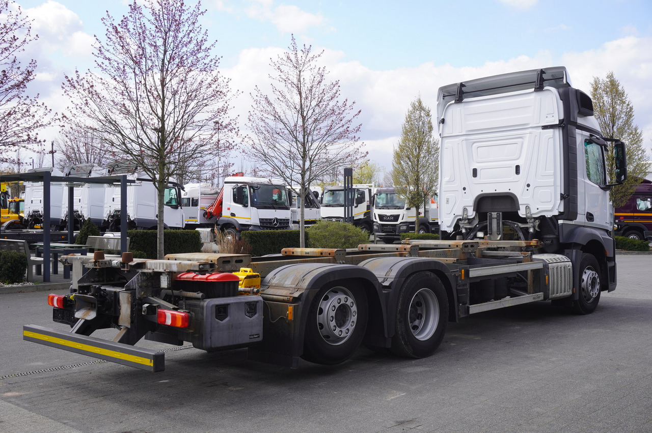 MERCEDES-BENZ Actros 2545 6×2 MP5 / ADR / several units - Kamion za prevoz kontejnera/ Kamion sa promenjivim sandukom: slika 5 MERCEDES-BENZ Actros 2545 6×2 MP5 / ADR / several units - Kamion za prevoz kontejnera/ Kamion sa promenjivim sandukom: slika 5