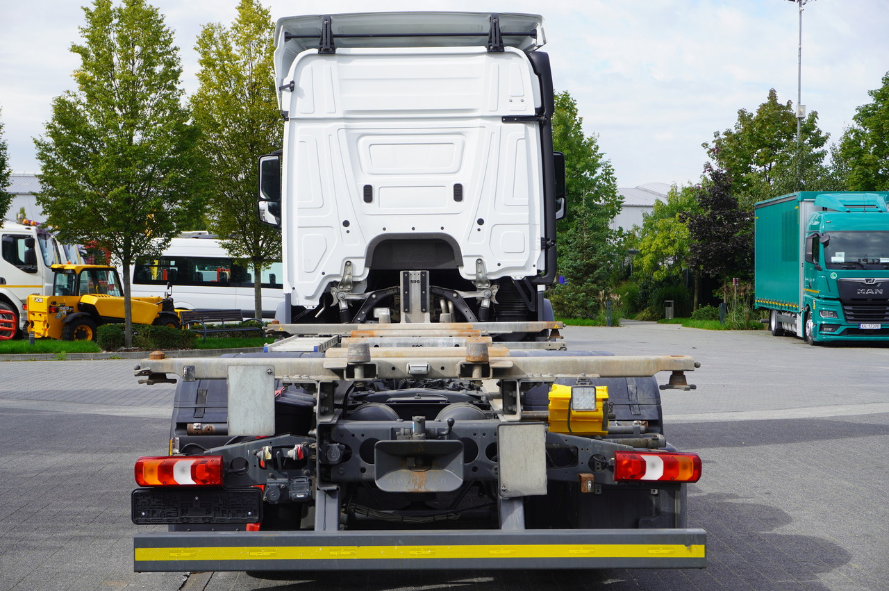 MERCEDES-BENZ Actros 2545 6×2 MP5 / Full ADR / 2 units - Kamion za prevoz kontejnera/ Kamion sa promenjivim sandukom: slika 5 MERCEDES-BENZ Actros 2545 6×2 MP5 / Full ADR / 2 units - Kamion za prevoz kontejnera/ Kamion sa promenjivim sandukom: slika 5