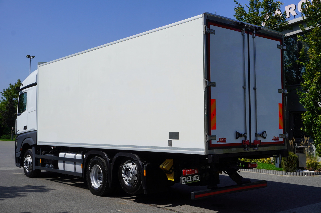 MERCEDES-BENZ Actros 2545 MP5 6×2 E6 / Kiesling meat hook refrigerator / Carrier Supra 1250 / 2022 - Hladnjača: slika 3 MERCEDES-BENZ Actros 2545 MP5 6×2 E6 / Kiesling meat hook refrigerator / Carrier Supra 1250 / 2022 - Hladnjača: slika 3