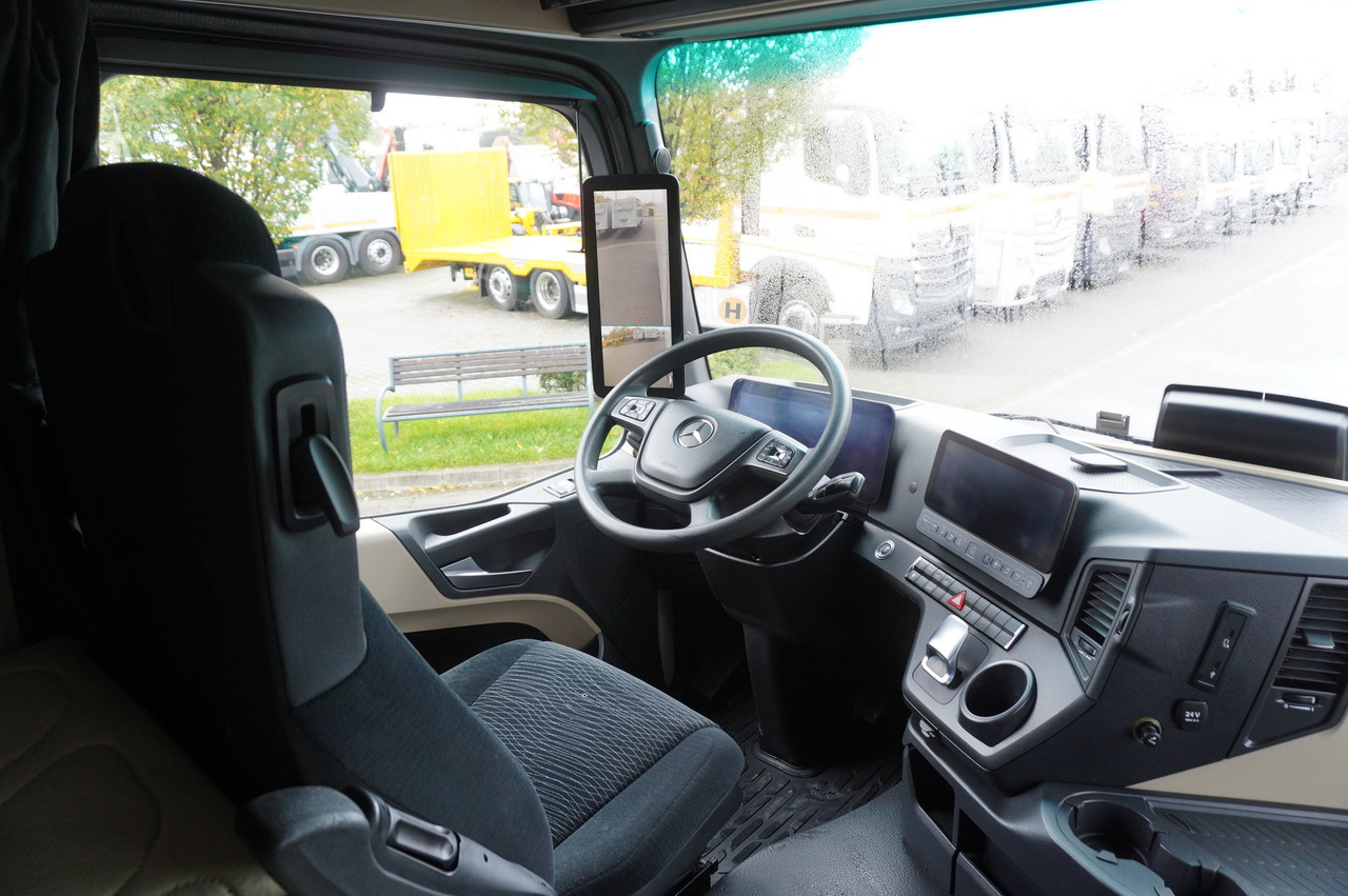 Hladnjača MERCEDES-BENZ Actros 2545 MP5 / Lecapitaine 18 EPAL refrigerator / Bitemperature / Carrier Supra 850 MT / ADR AT: slika 21 Hladnjača MERCEDES-BENZ Actros 2545 MP5 / Lecapitaine 18 EPAL refrigerator / Bitemperature / Carrier Supra 850 MT / ADR AT: slika 21