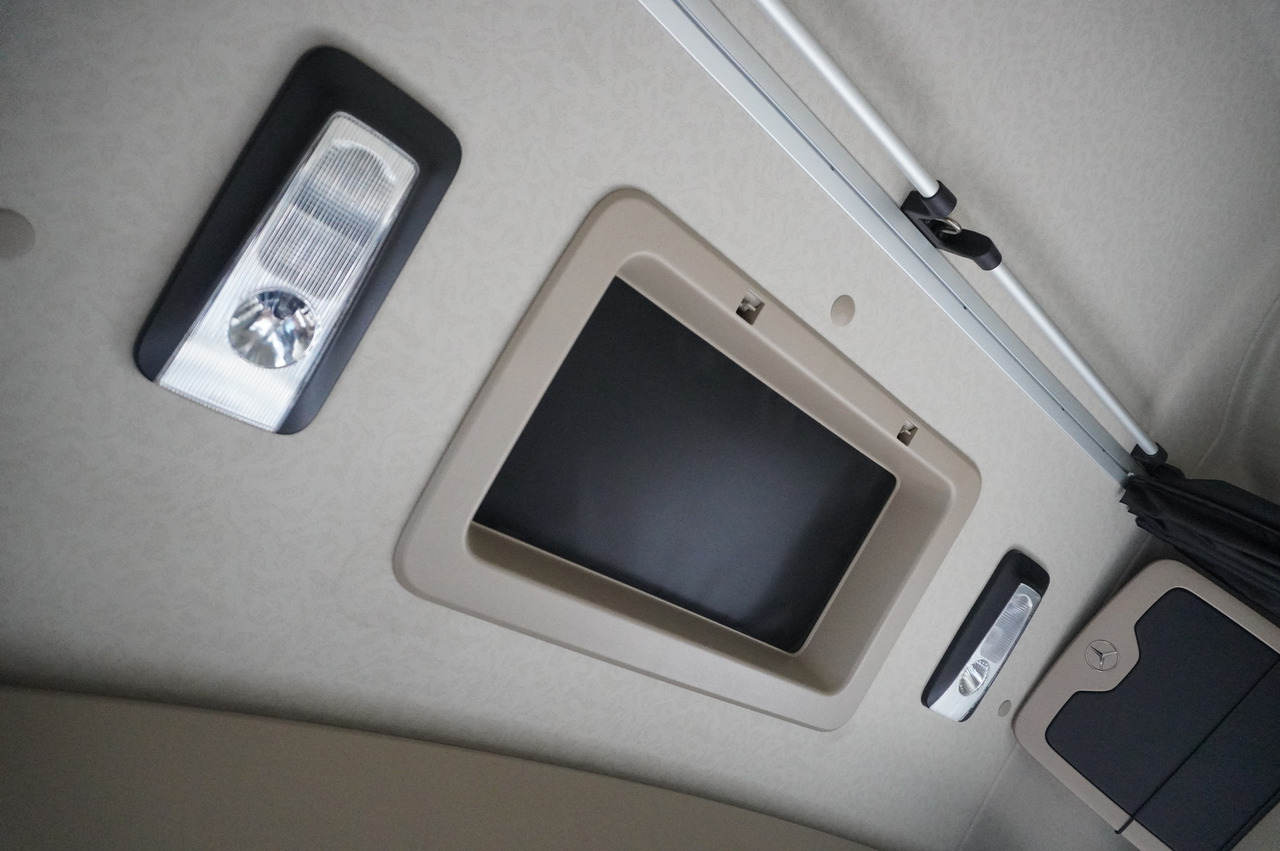 Hladnjača MERCEDES-BENZ Actros 2545 MP5 / Lecapitaine 18 EPAL refrigerator / Bitemperature / Carrier Supra 850 MT / ADR AT: slika 26 Hladnjača MERCEDES-BENZ Actros 2545 MP5 / Lecapitaine 18 EPAL refrigerator / Bitemperature / Carrier Supra 850 MT / ADR AT: slika 26