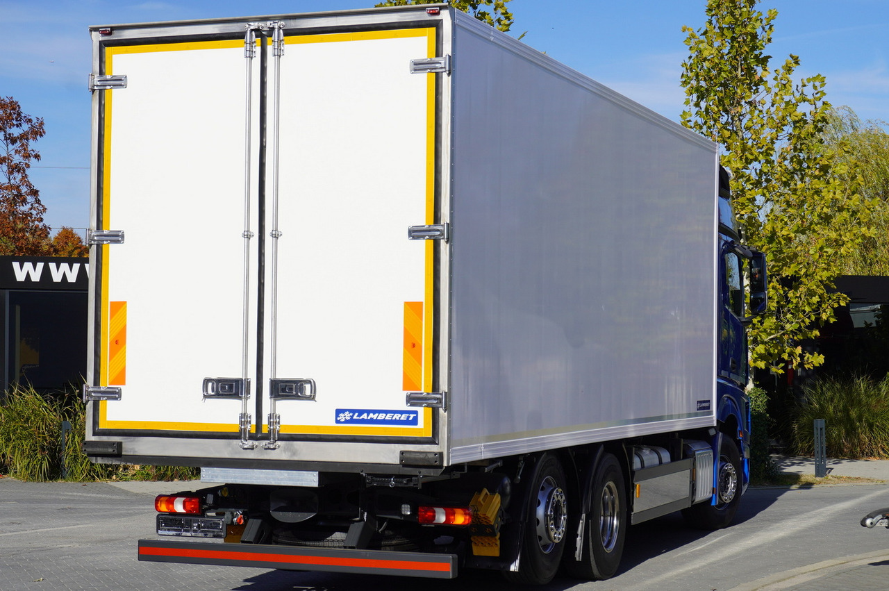 MERCEDES-BENZ Actros 2548 E6 / GIGA / Cab Lounge chair / Lamberet Refrigerator / Carrier Supra 950 - Hladnjača: slika 3 MERCEDES-BENZ Actros 2548 E6 / GIGA / Cab Lounge chair / Lamberet Refrigerator / Carrier Supra 950 - Hladnjača: slika 3