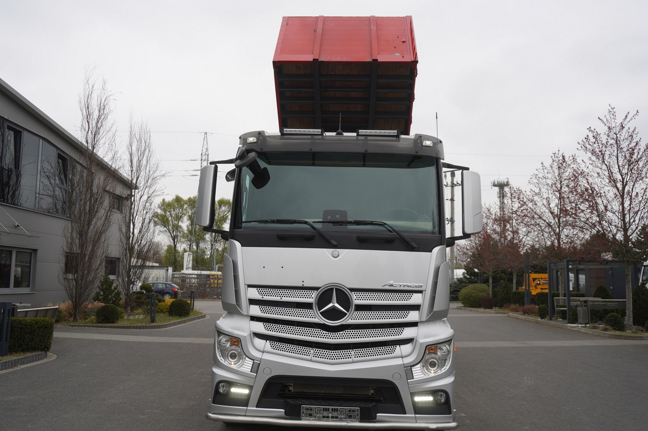 Istovarivač MERCEDES-BENZ Actros 3563 8x4 / Tipper for grain 20 t load capacity: slika 13