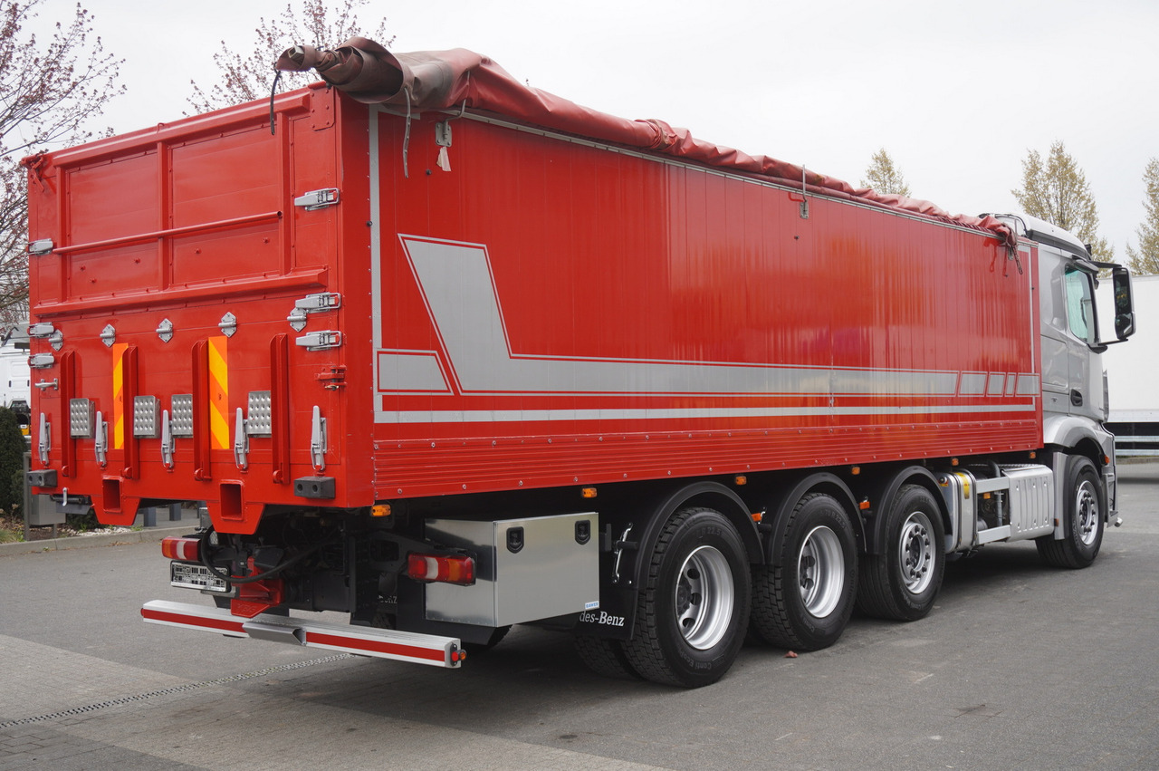Istovarivač MERCEDES-BENZ Actros 3563 8x4 / Tipper for grain 20 t load capacity: slika 8