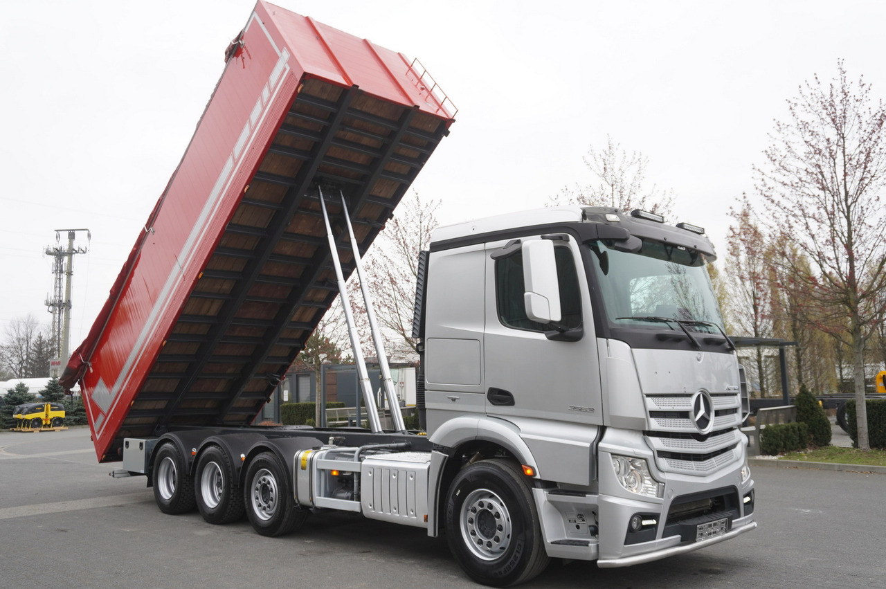 Istovarivač MERCEDES-BENZ Actros 3563 8x4 / Tipper for grain 20 t load capacity: slika 12