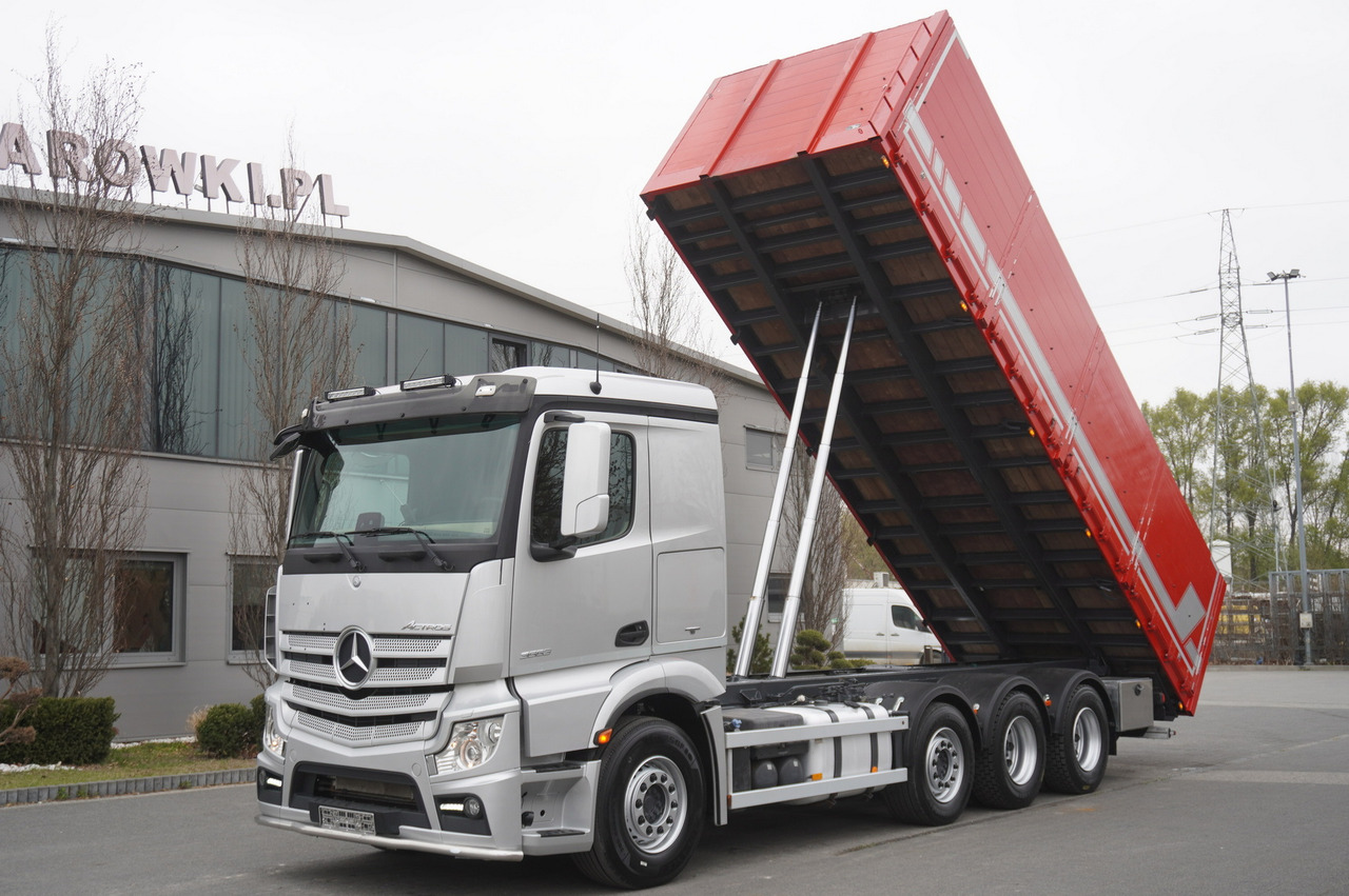 MERCEDES-BENZ Actros 3563 8x4 / Tipper for grain 20 t load capacity - Kamion sa tovarnim sandukom: slika 1 MERCEDES-BENZ Actros 3563 8x4 / Tipper for grain 20 t load capacity - Kamion sa tovarnim sandukom: slika 1