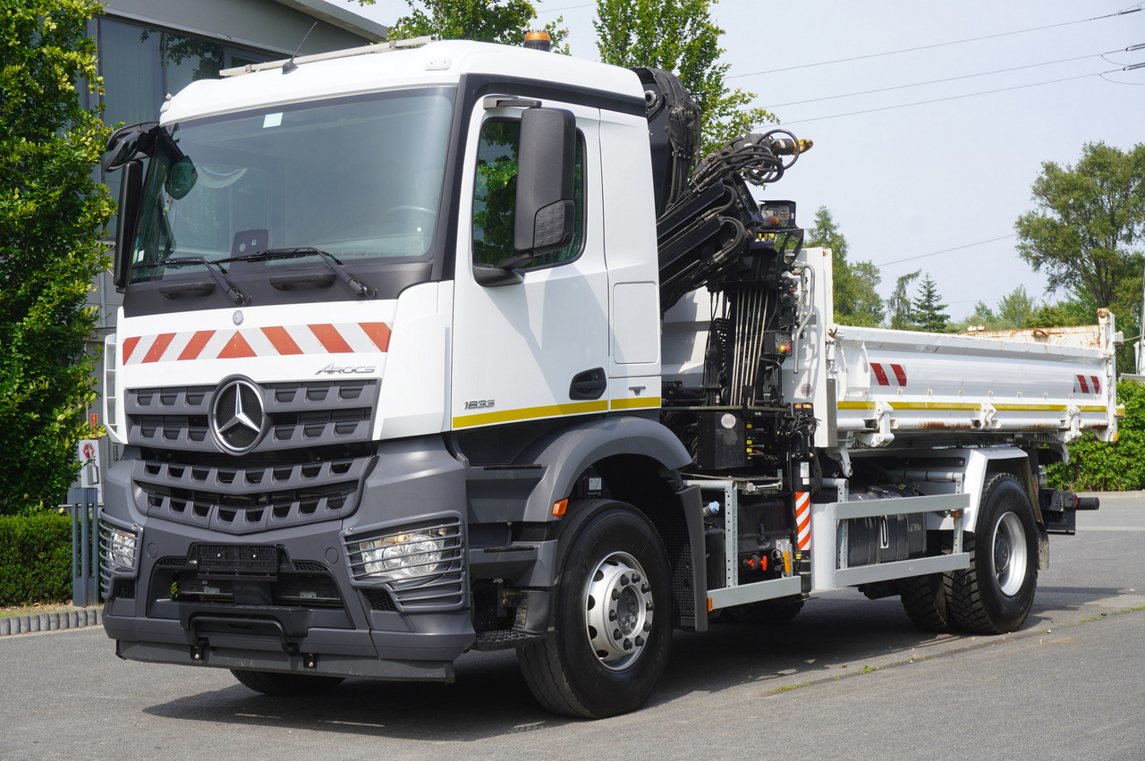 MERCEDES-BENZ Arocs 1833 / 87,000 km!!! / Hds HIAB X-DUO 128 B-2 / three-sided tipper - Kamion sa dizalicom, Kamion sa dizalicom: slika 3 MERCEDES-BENZ Arocs 1833 / 87,000 km!!! / Hds HIAB X-DUO 128 B-2 / three-sided tipper - Kamion sa dizalicom, Kamion sa dizalicom: slika 3