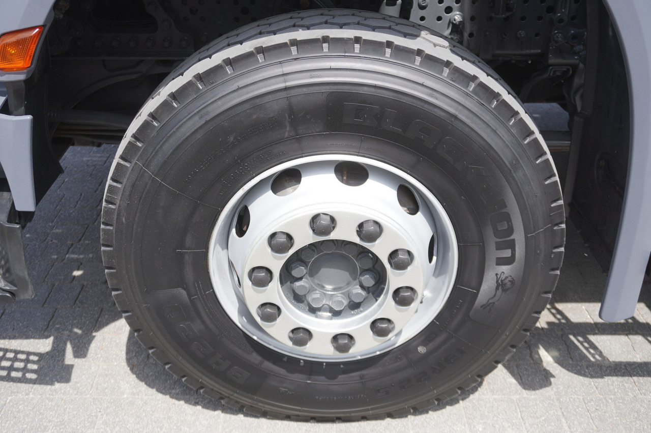 MERCEDES-BENZ Arocs 2633 flatbed truck / Crane FASSI F155A.0.23 / REMOTE CONTROL / 230,000 km MERCEDES-BENZ Arocs 2633 flatbed truck / Crane FASSI F155A.0.23 / REMOTE CONTROL / 230,000 km: slika 19