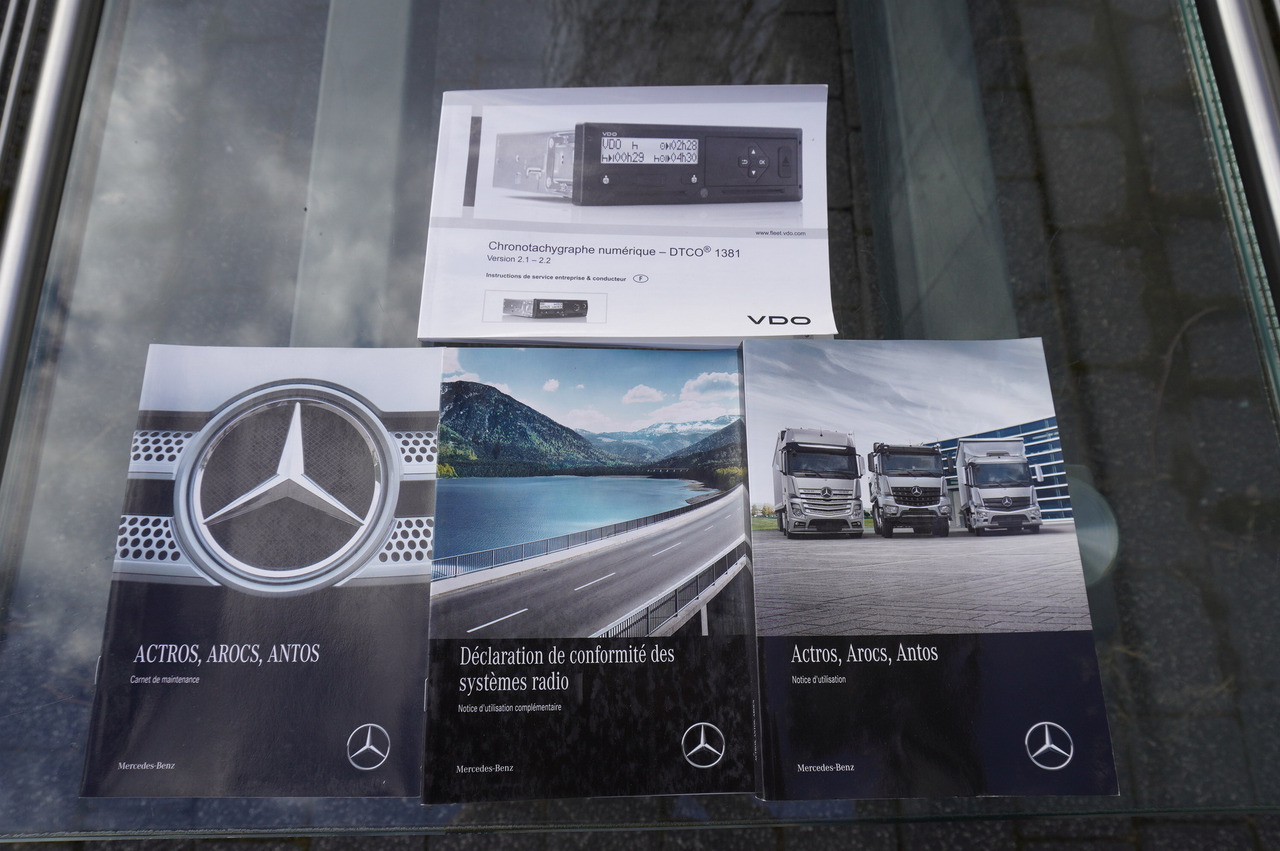 MERCEDES-BENZ Arocs 2633 flatbed truck / Crane FASSI F155A.0.23 / REMOTE CONTROL / 230,000 km MERCEDES-BENZ Arocs 2633 flatbed truck / Crane FASSI F155A.0.23 / REMOTE CONTROL / 230,000 km: slika 31