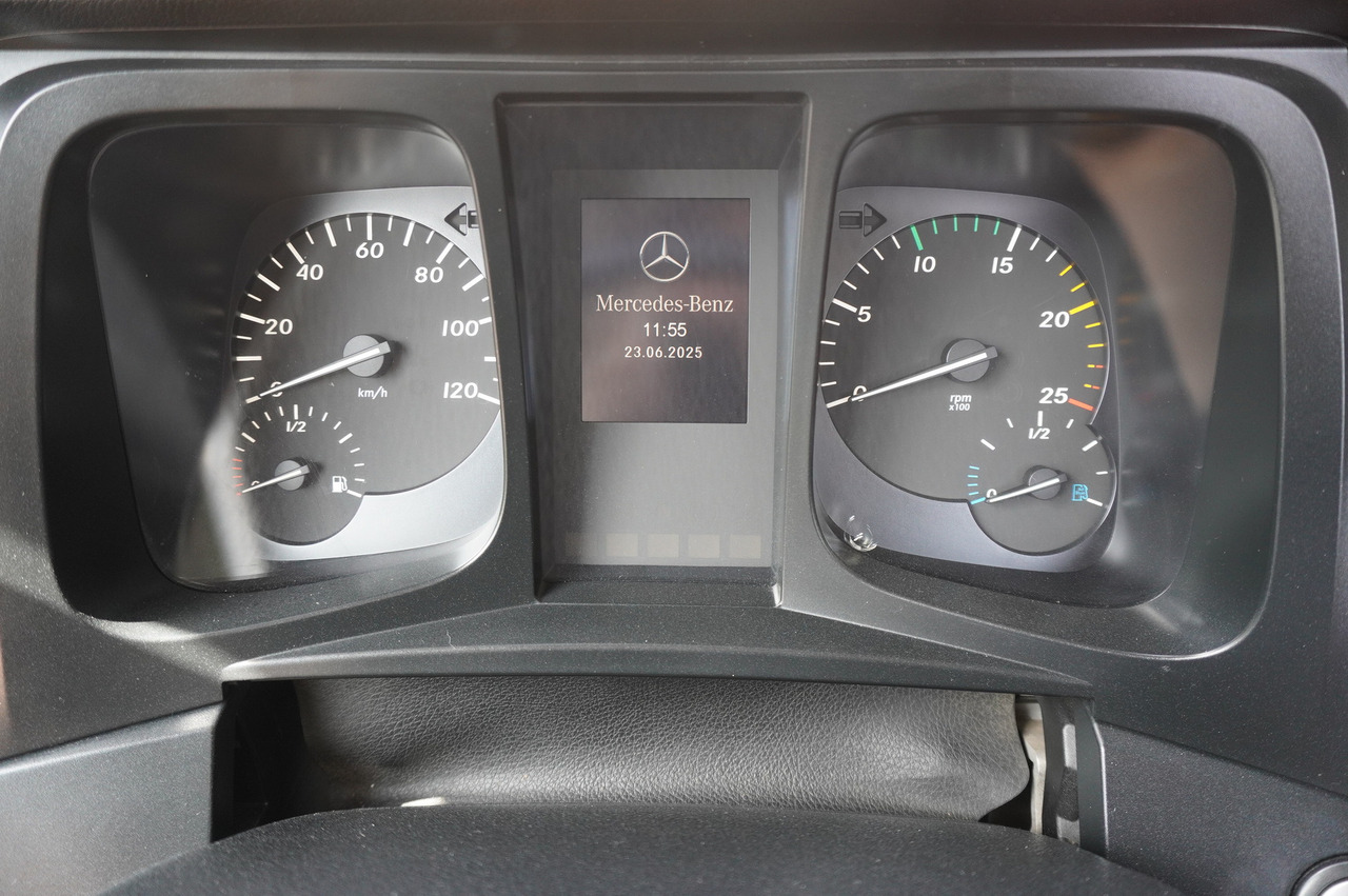 MERCEDES-BENZ Arocs 2633 flatbed truck / Crane FASSI F155A.0.23 / REMOTE CONTROL / 230,000 km MERCEDES-BENZ Arocs 2633 flatbed truck / Crane FASSI F155A.0.23 / REMOTE CONTROL / 230,000 km: slika 26