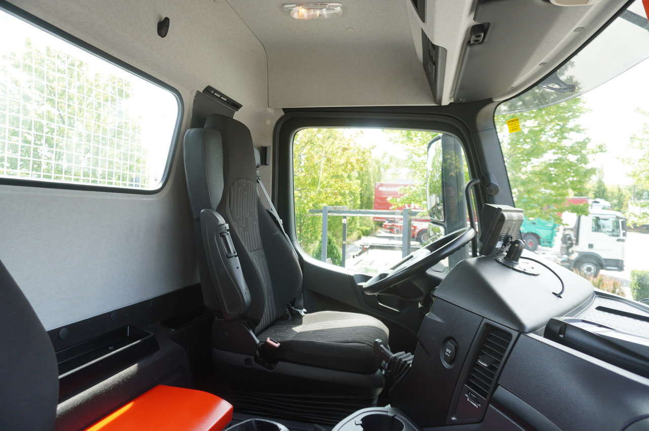 MERCEDES-BENZ Arocs 2633 flatbed truck / Crane FASSI F155A.0.23 / REMOTE CONTROL / 230,000 km MERCEDES-BENZ Arocs 2633 flatbed truck / Crane FASSI F155A.0.23 / REMOTE CONTROL / 230,000 km: slika 29