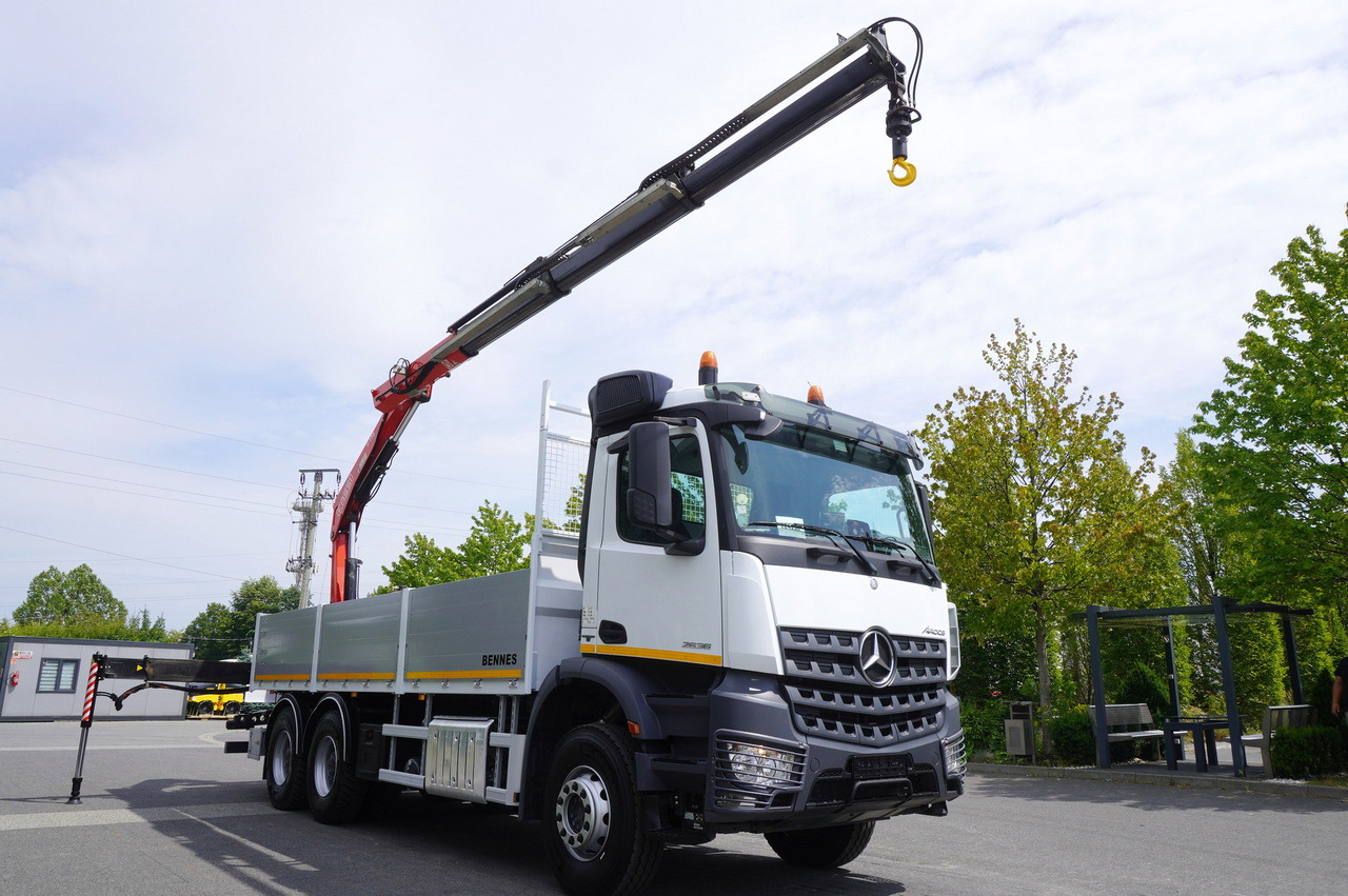 MERCEDES-BENZ Arocs 2633 flatbed truck / Crane FASSI F155A.0.23 / REMOTE CONTROL / 230,000 km MERCEDES-BENZ Arocs 2633 flatbed truck / Crane FASSI F155A.0.23 / REMOTE CONTROL / 230,000 km: slika 9